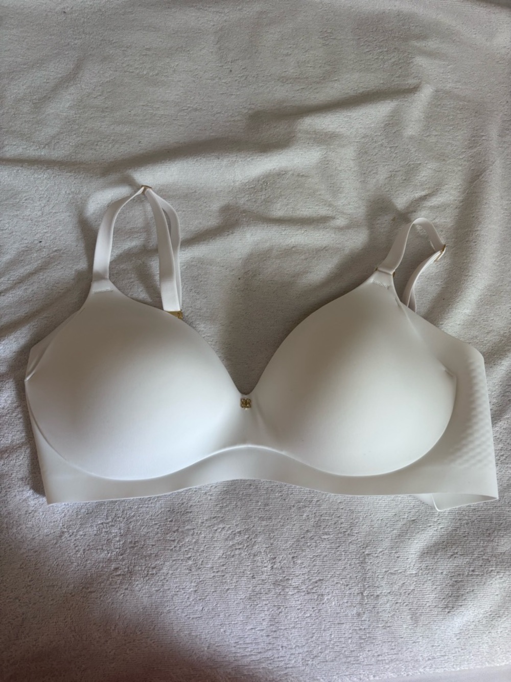 Honeylove White Seamless T-Shirt Bra with Gold Accent